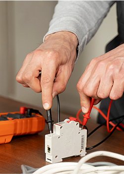 Mantenimiento eléctrico para comercios en CABA